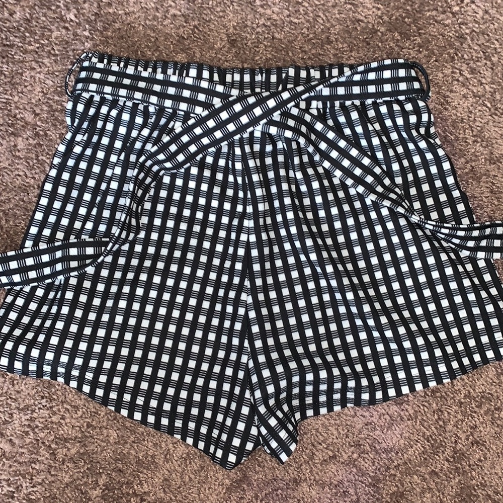 CHECKERED SHORTS